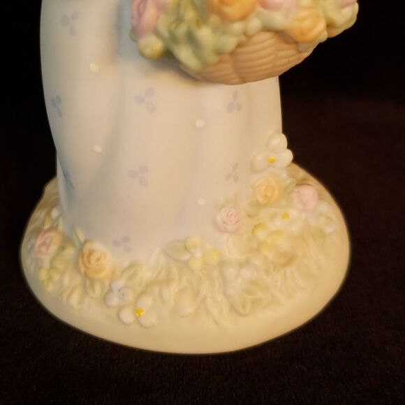 Vintage Precious Moments Porcelain Figurine 1994 "Take Time To Smell the Flowers - Picture 7 of 8